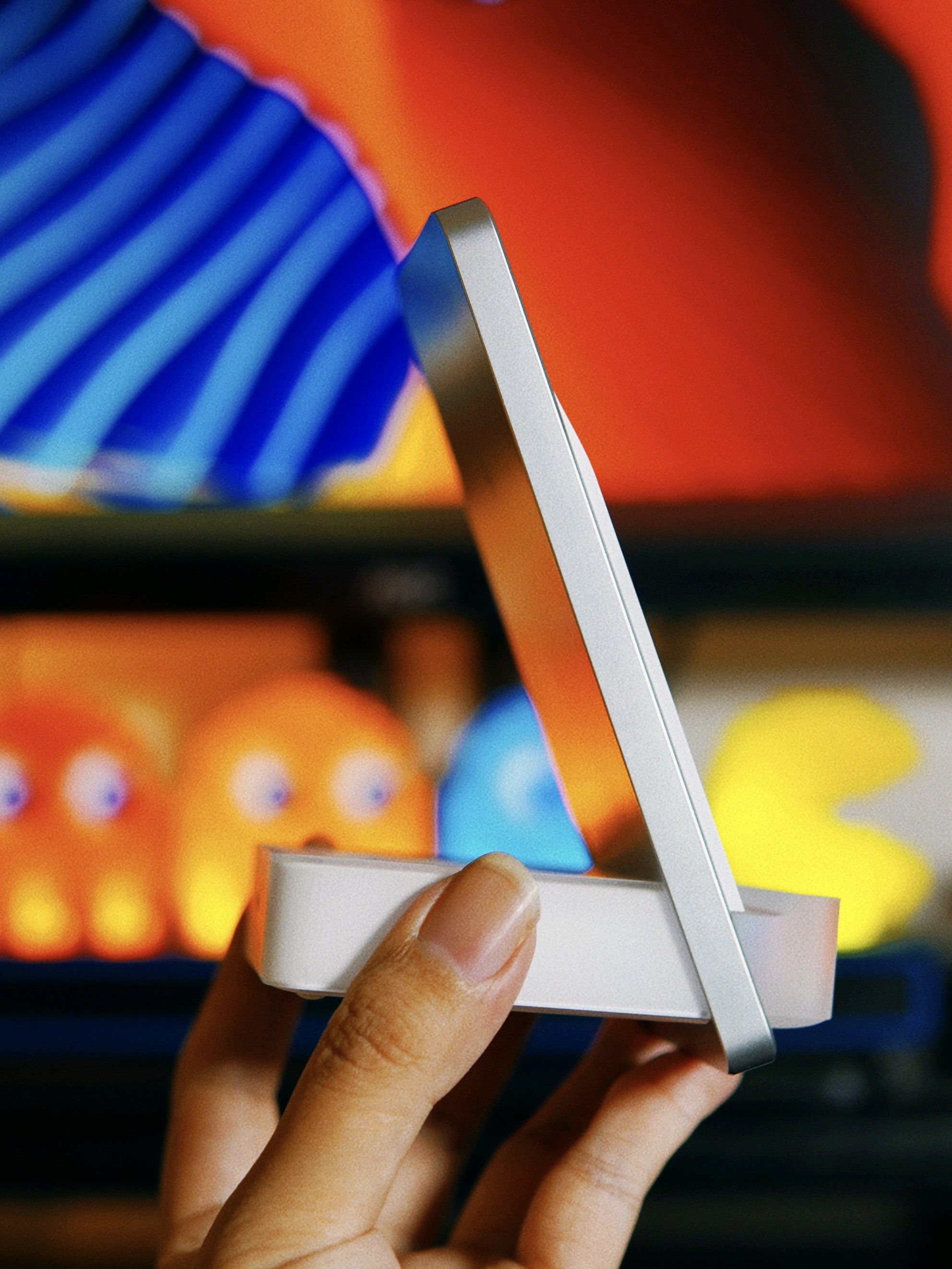 vivo双引擎闪充评测,vivo50w无线闪充立式充电器