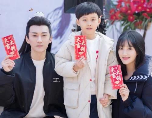 且听凤鸣这个电视剧为什么下线呢,且听凤鸣新剧定档