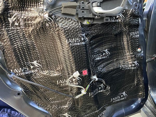 昆明本田思域重低音音响改装,南京思域音响改装