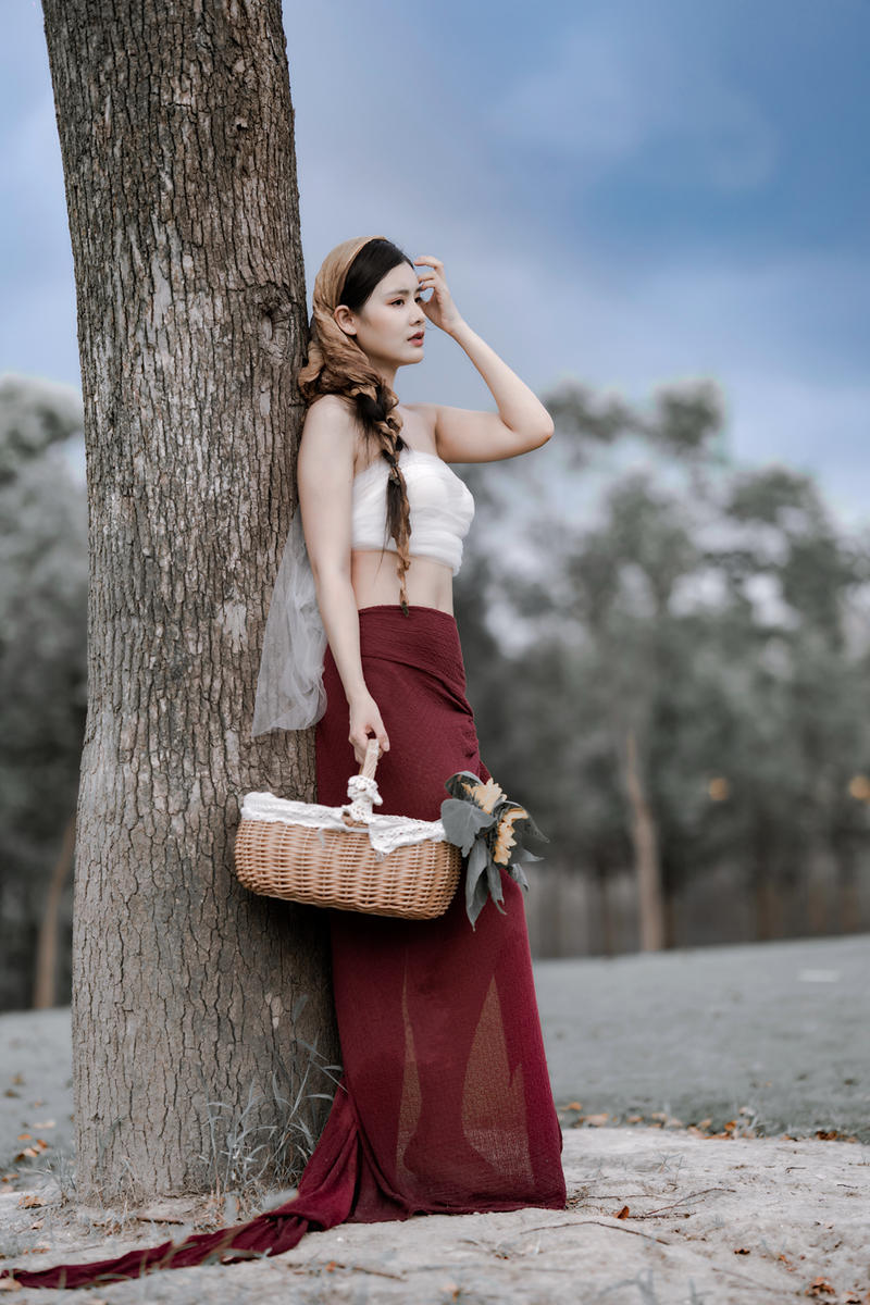 一片落英，一枚枫红，微醉了这个季节的明媚