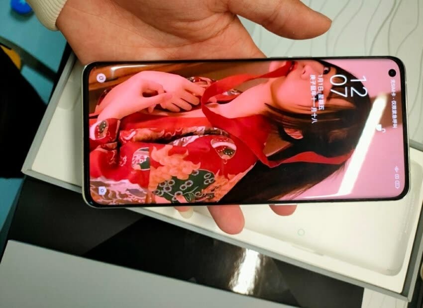 2K+120Hz曲面屏+双主摄+60倍变焦，跌至3899元，OPPO旗舰重回低价