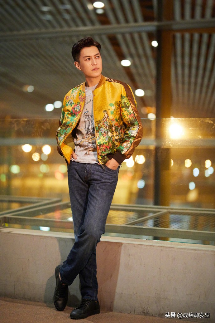 靳东三七偏分男生发型,靳东三七分侧背头