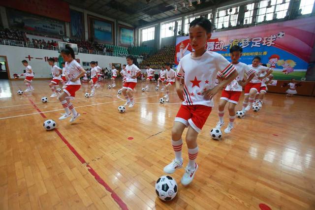 2018校园足球啦啦操,成都足球啦啦操比赛