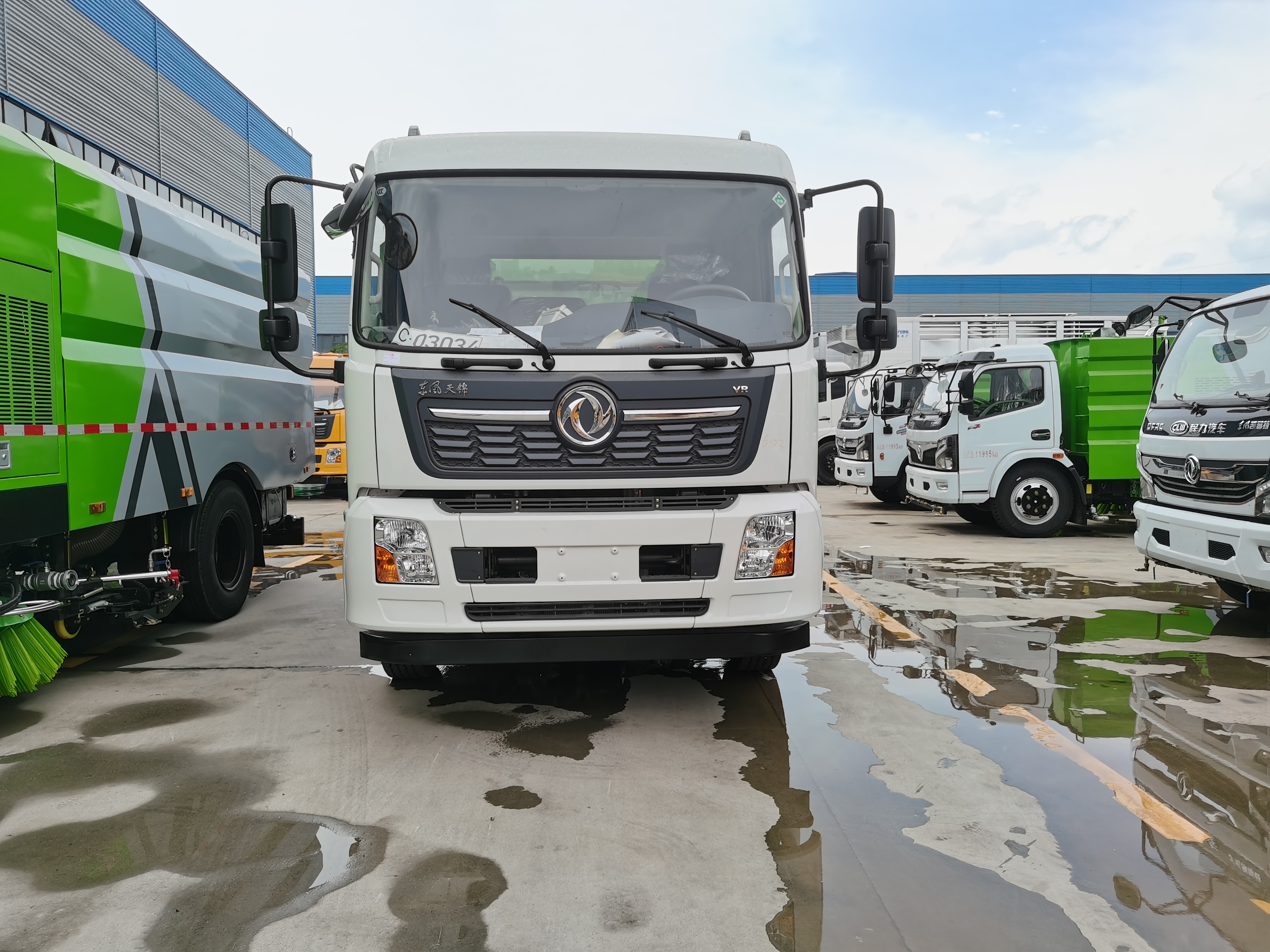 东风天锦扫路车,程力东风扫地车