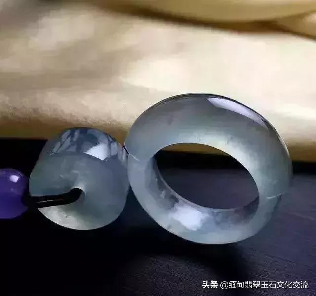 翡翠最简单的保养方法是用水泡吗,翡翠保养方法分享如何保养翡翠