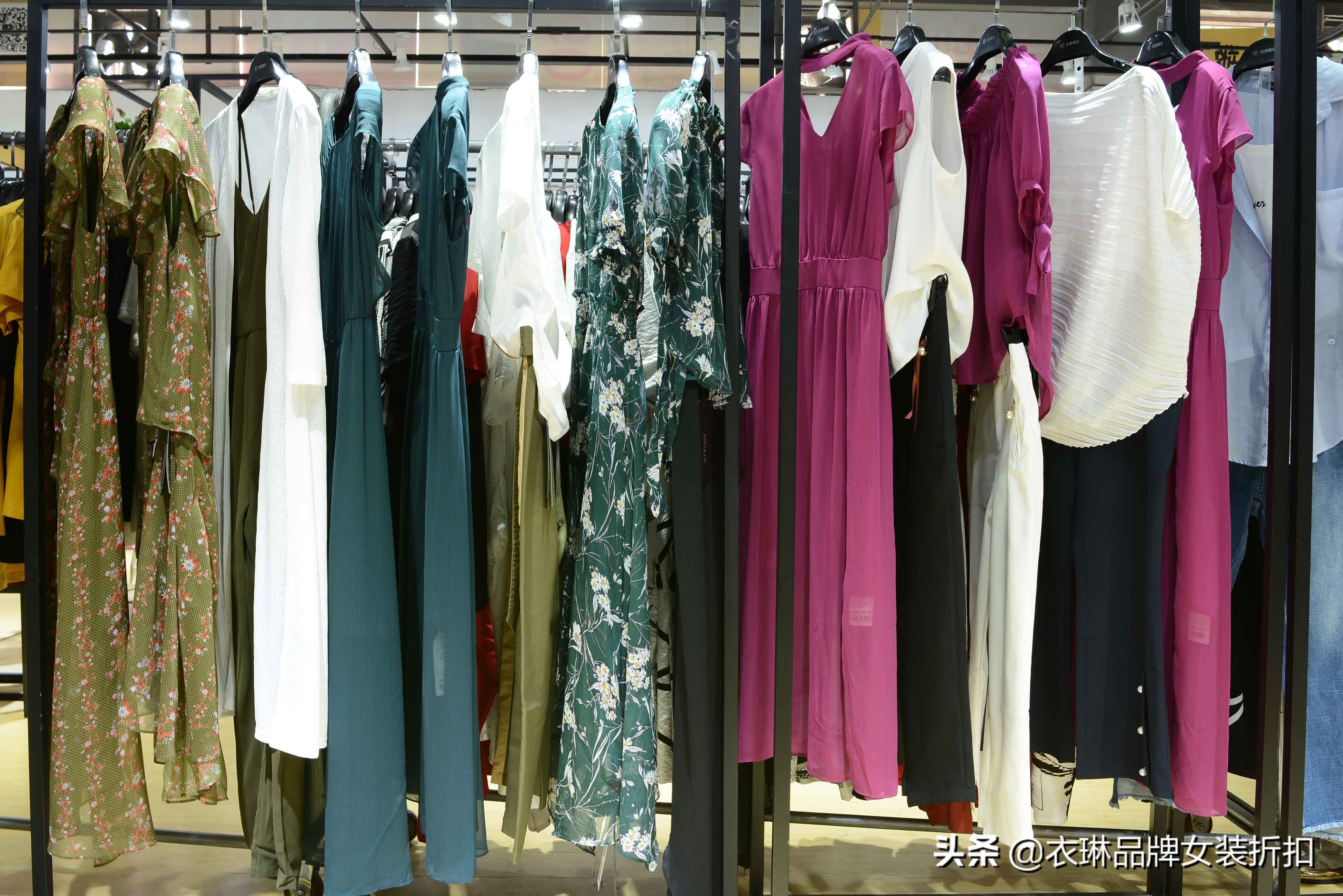 品牌折扣女装货源哪里最好,广州女装批发市场一手货源