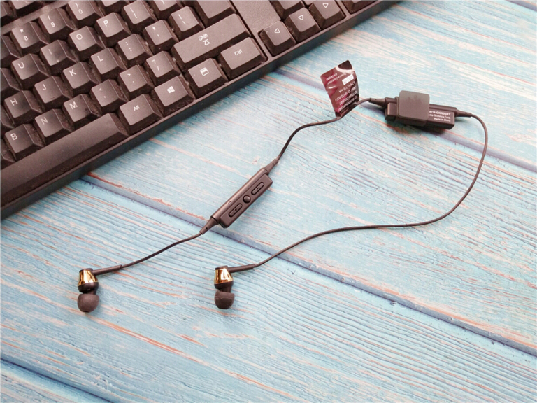 jeet对比qcy,jeet和铁三角哪个好