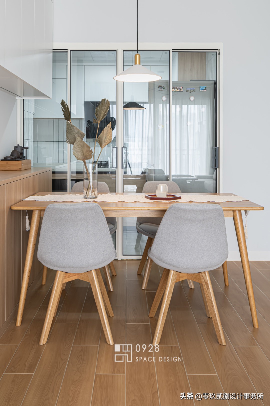 温柔奶茶色，把身心安置在放松的岛屿