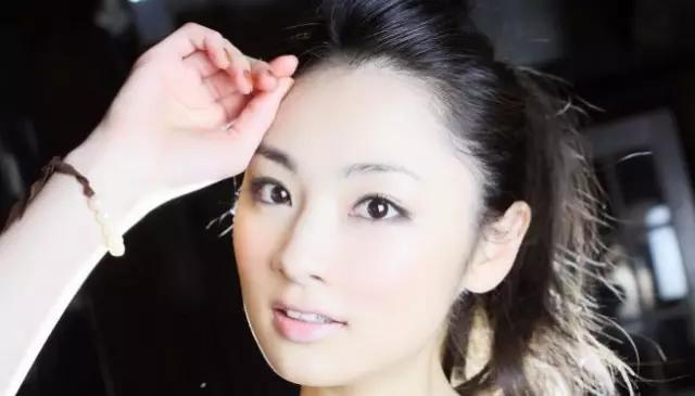 额头粉刺闭口祛痘产品,学生额头祛痘方法3天见效