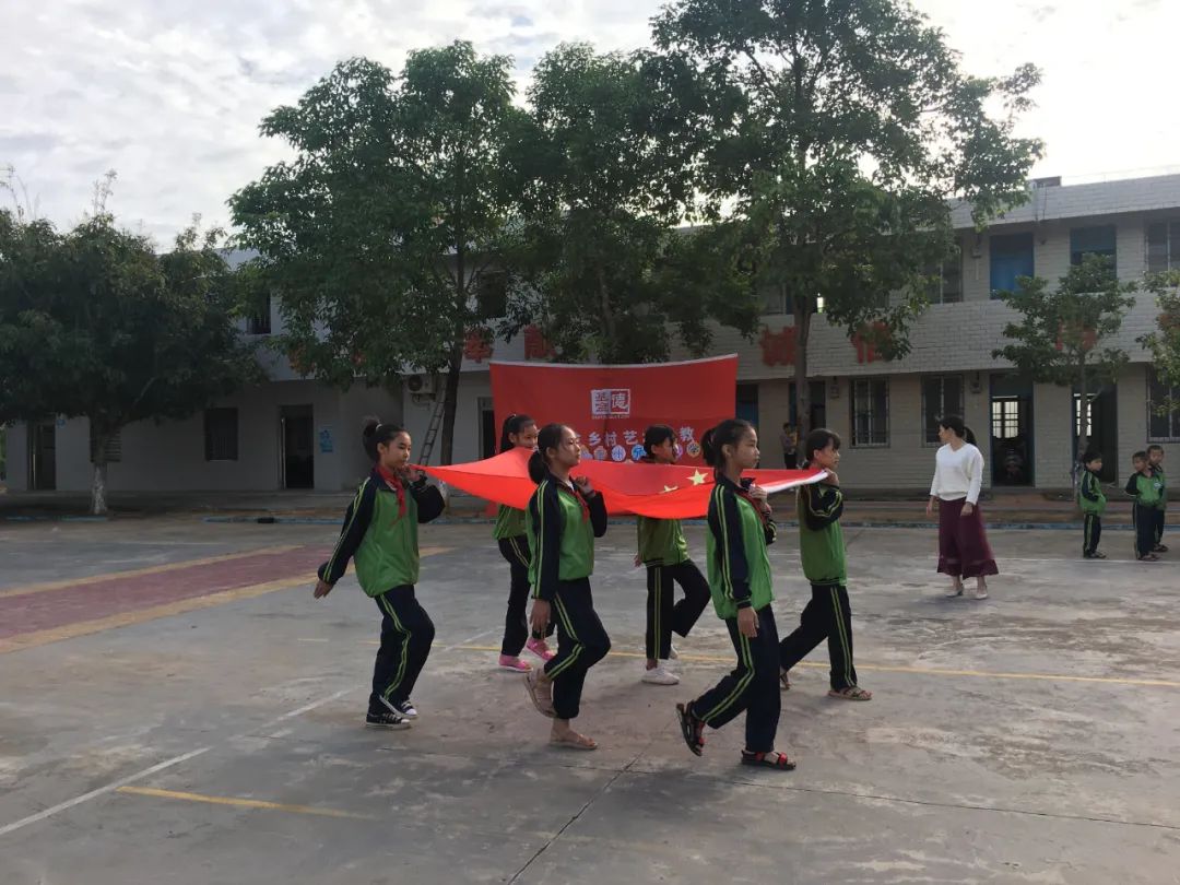 时光正好微风不燥歌词,时光正好微风不燥英文