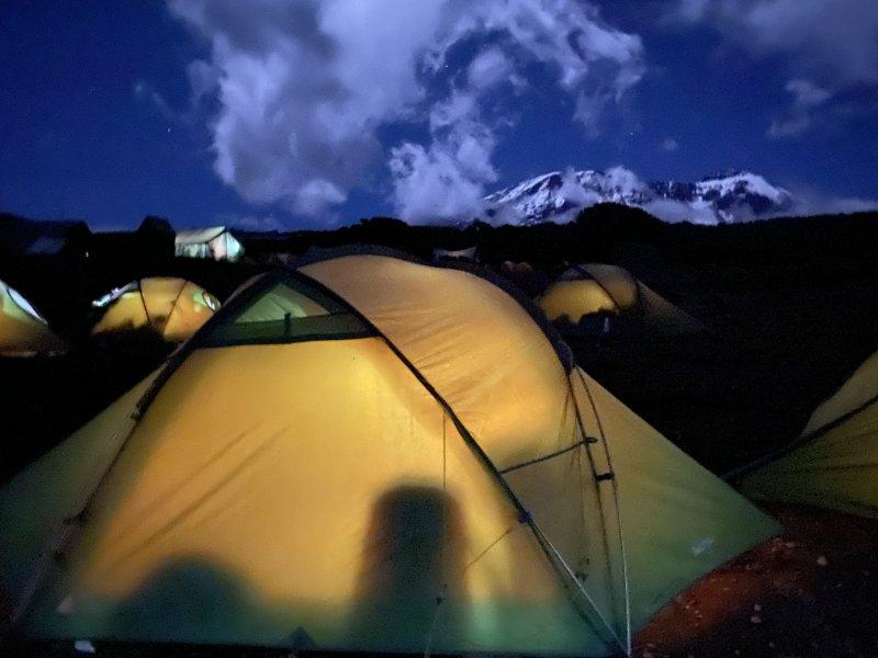 登上非洲之巅乞力马扎罗山，瑞士Odlo奥递乐保暖内衣实测