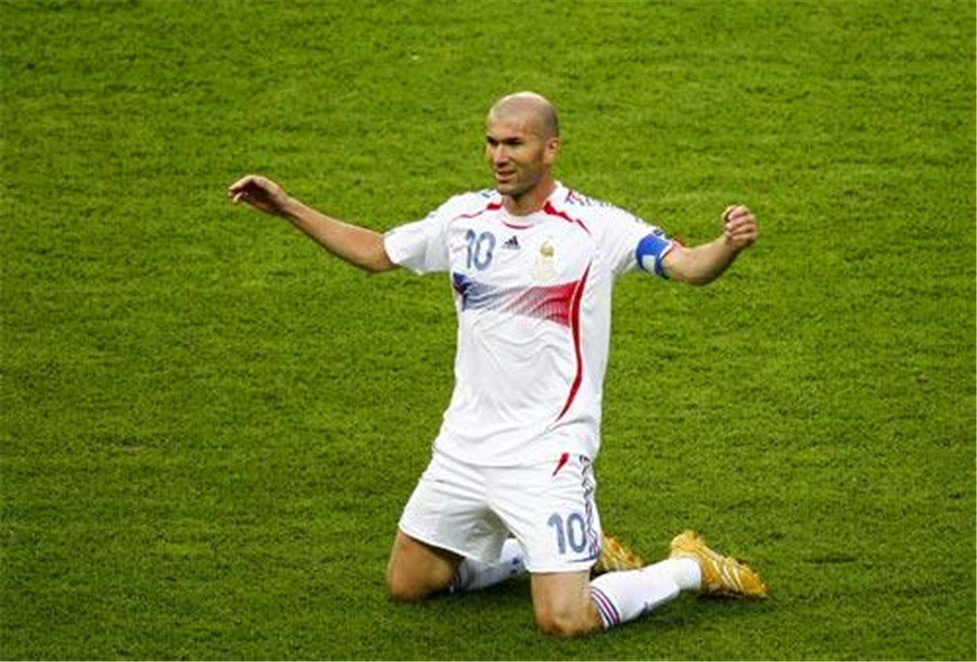 天下足球三十大催泪文案,天下足球催泪文案足球解说员