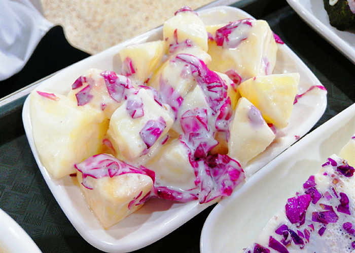 云南大学食堂里有哪些特色美食,云南大学食堂推出20余道玫瑰料理