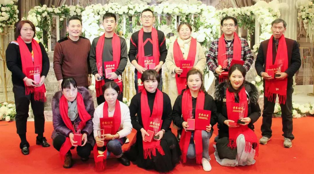 扬帆起航再创辉煌的年会开场视频,扬帆起航再创辉煌晚会