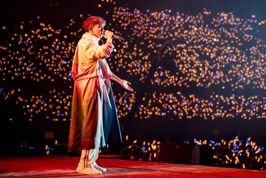 张杰歌曲一个人唱,张杰这首歌背后的故事