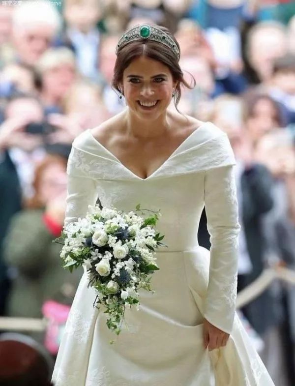 英国女王珠宝传奇,英国女王王冠上的宝石的传奇