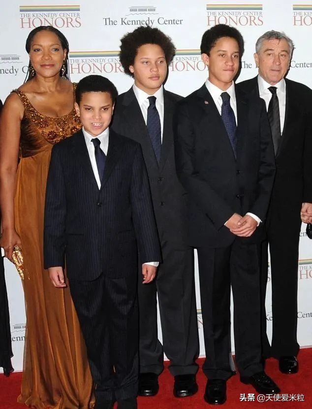 被天价离婚抚养费拖垮，老戏骨罗伯特·德尼罗狂拍戏只为赚钱？