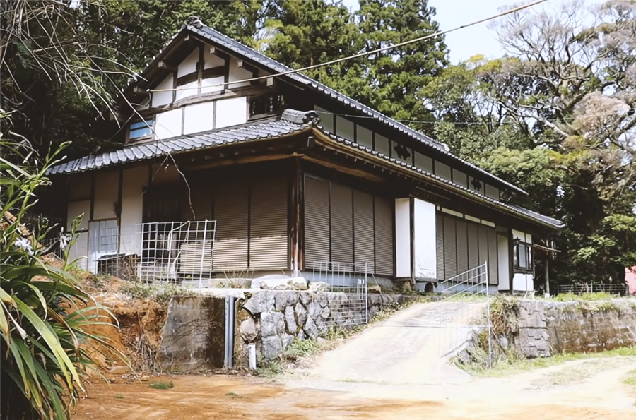 日本男子买江户时代深山老宅，带妻女住进89㎡的家，过起田园生活