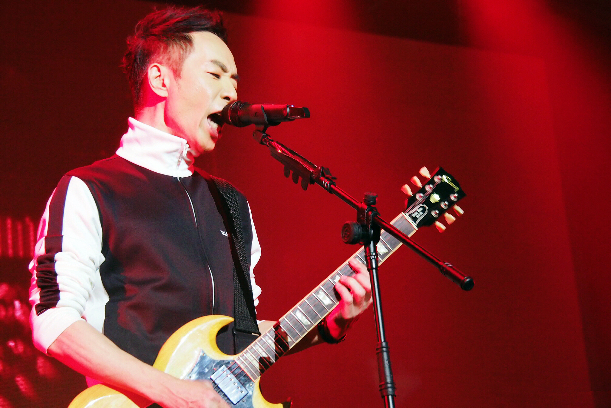 beyond黄家驹最不起眼却是主唱,beyond灵魂黄家驹