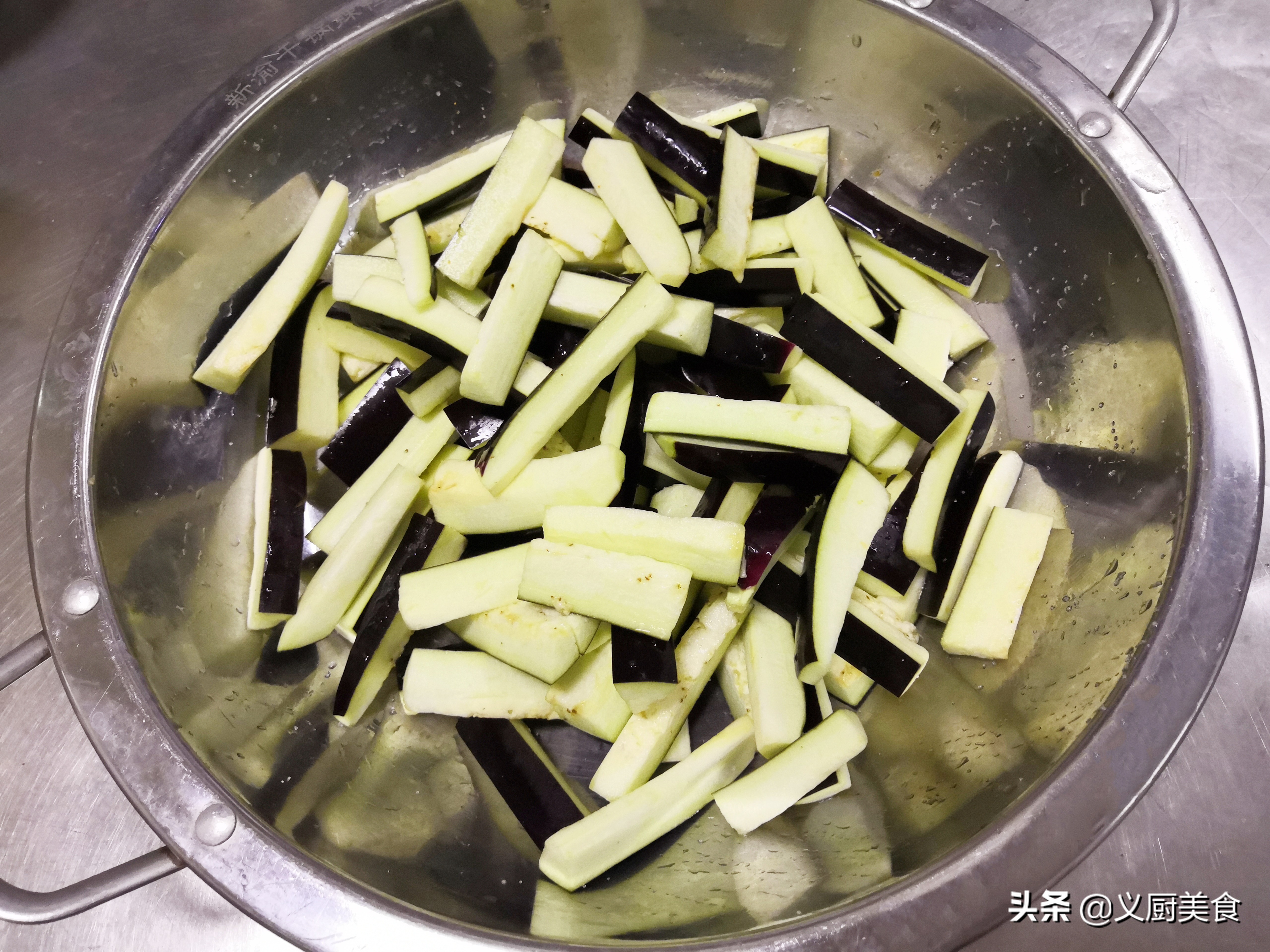 风味茄条饭店正宗做法,风味茄条做法料汁