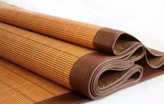 下雨天被子去螨虫的方法,春天天气潮湿怎么去螨虫