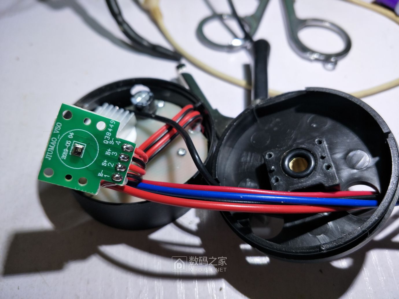 尤利特车载充气泵拆解视频,拆解尤利特