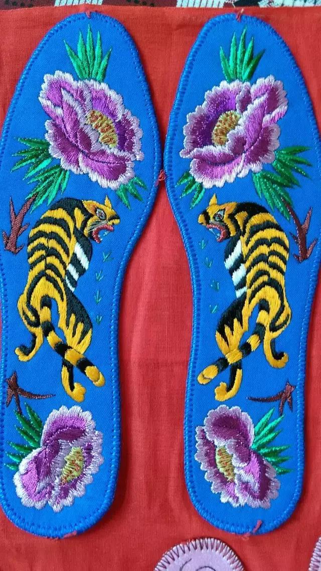 刺绣鞋垫图案大全详细图,惊艳绝伦刺绣鞋垫欣赏