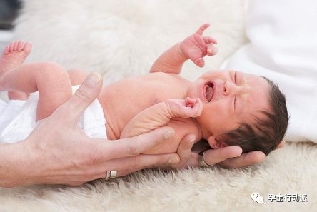 宝宝皮肤干燥是缺水吗,皮肤干燥缺水的宝宝教你解决