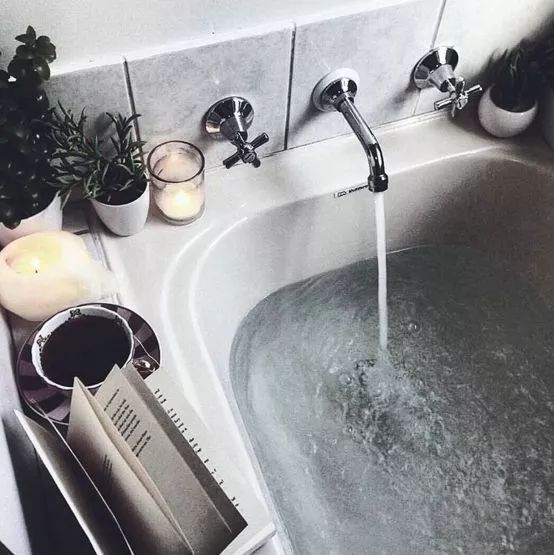 洗澡有什么洗对皮肤最好,洗澡怎么洗白皮肤