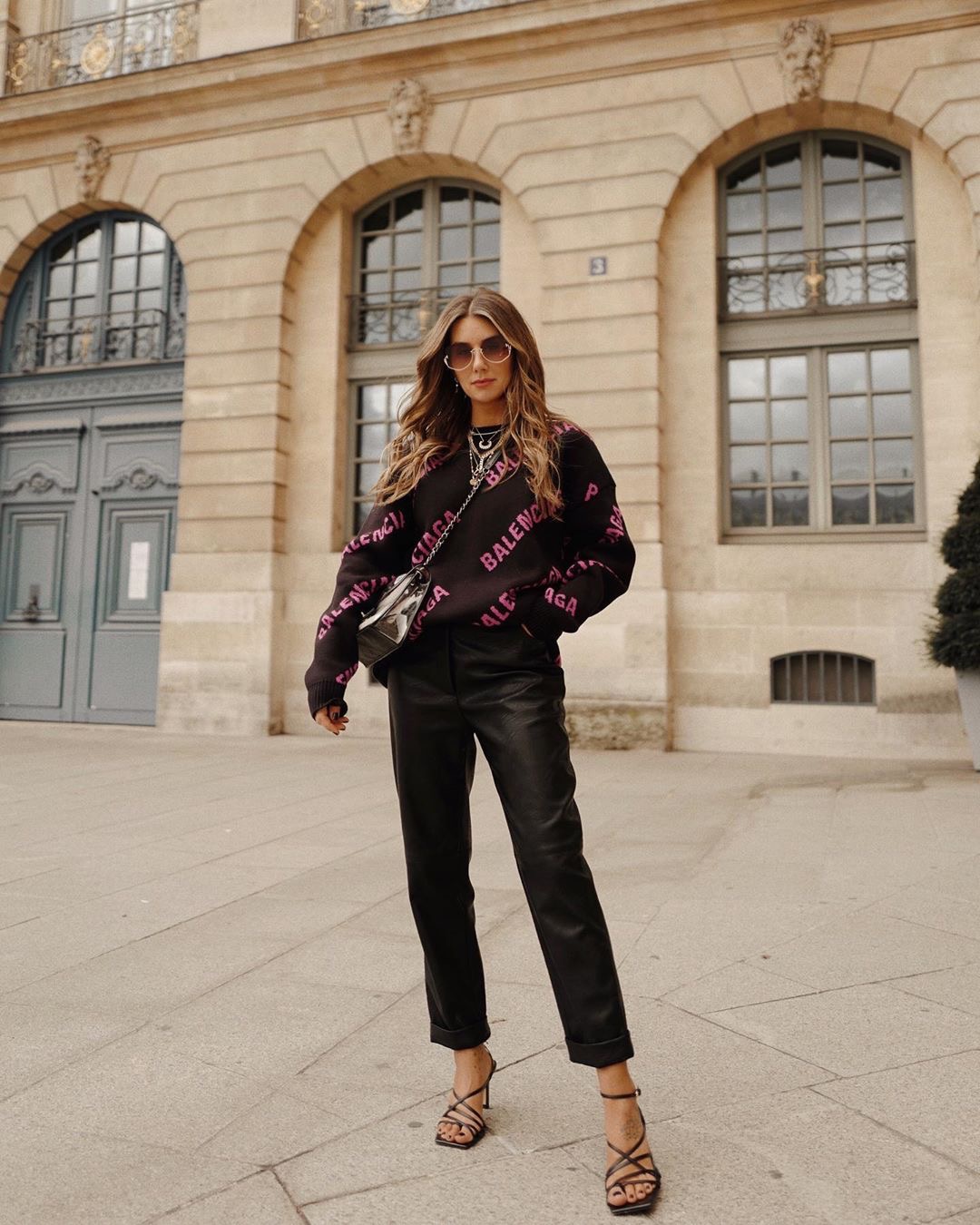 梨形腿短小个子穿什么样裤子显瘦,小个子穿什么收腿裤好看