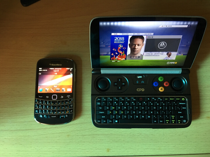 256G固态性能不虚小米，6寸掌机手感不输黑莓，游戏7天真实体验