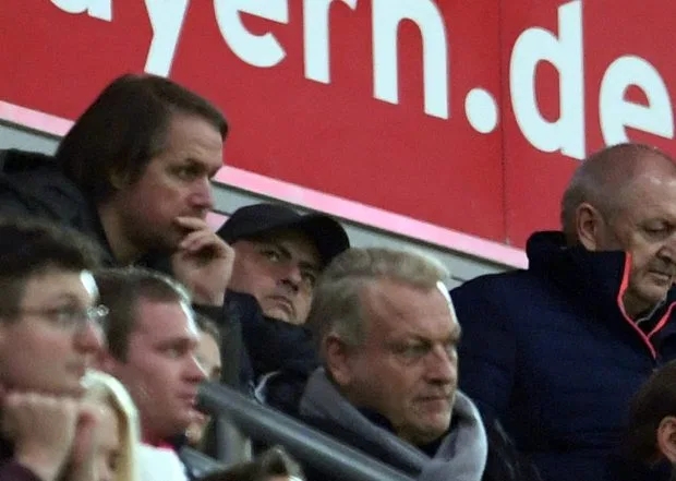 光头穆里尼奥“戴帽”！狂人赴德考察欧冠对手，20球巨星成大患