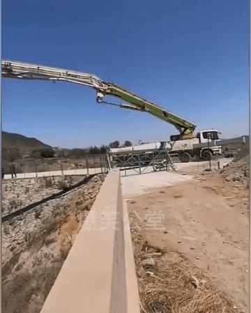 文能提笔安天下武能握枪保家国,文能提笔安天下武能挥刀治国家