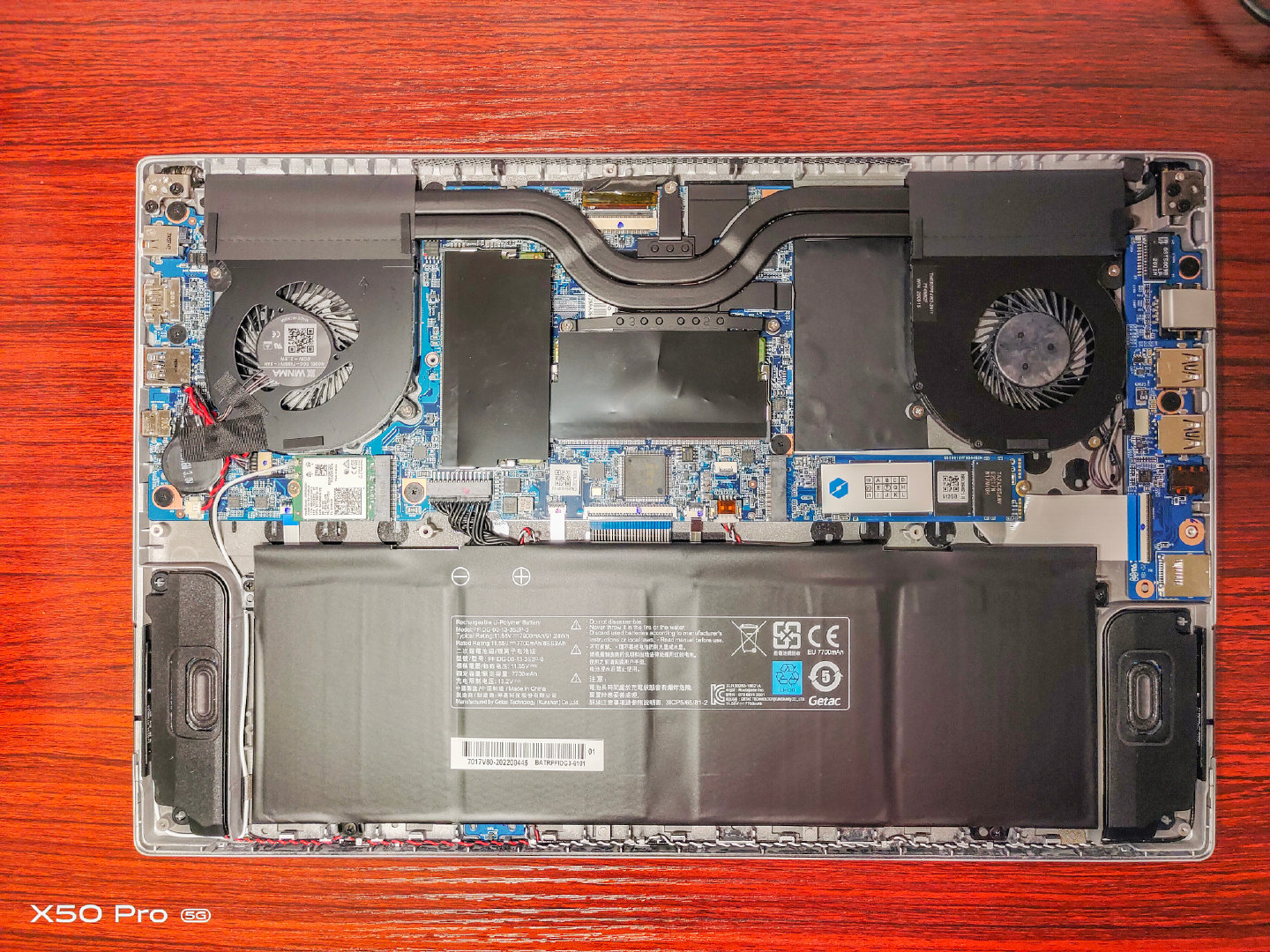 机械革命4060笔记本中正评测,机械革命code01