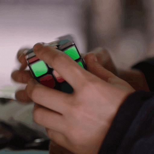 朱一龙还原魔方,4阶魔方朱一龙