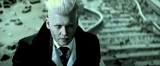 所谓哈迷的狂欢不过是失望之极下的*慰自**｜影评