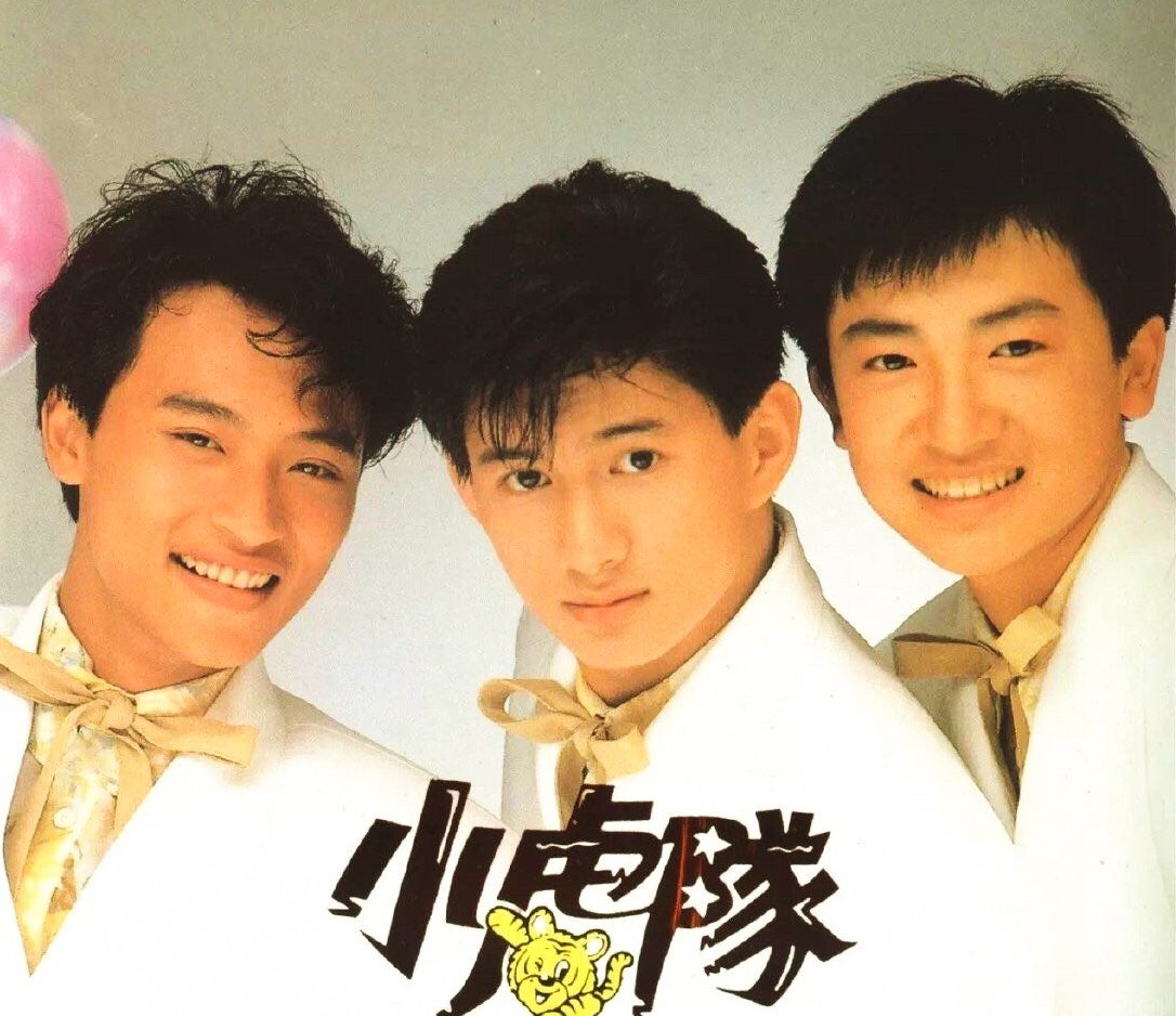 周传雄是值得尊重的乐坛前辈吗,周传雄隐退10年有收入吗