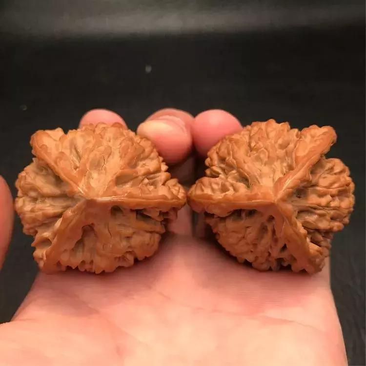 才买的文玩核桃怎样更快盘出包浆,文玩核桃出包浆以后怎么盘玩