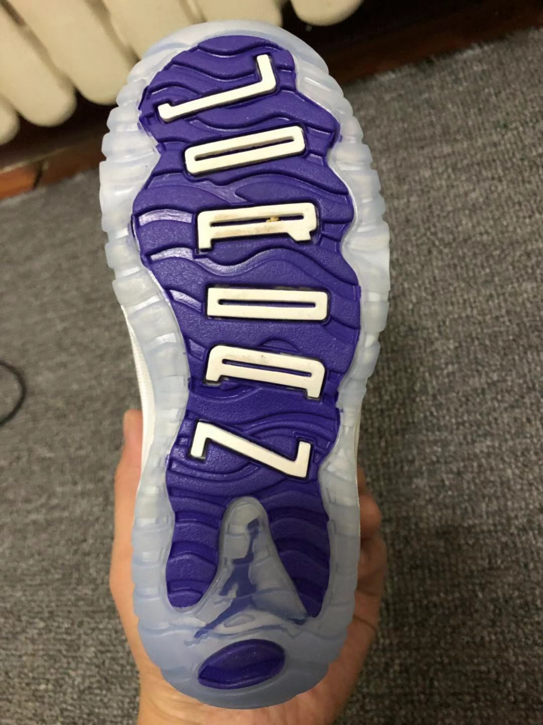 一双aj1低帮大概多重,几双比较火的aj1