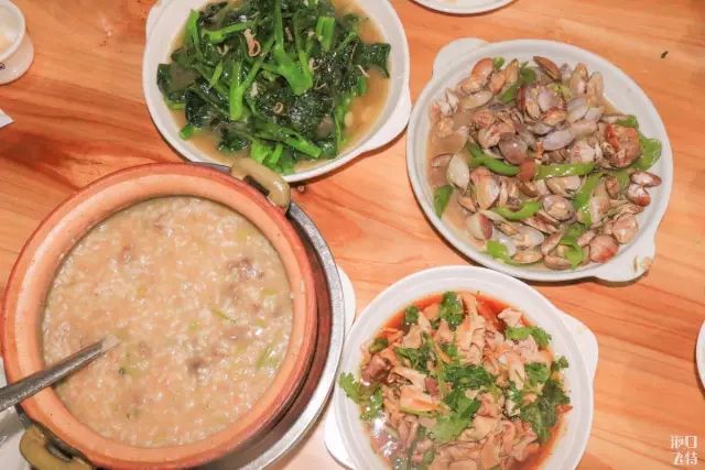 @海口夜猫子，夜深了你还不想睡？就来碗鸽粥慰藉你孤寂的肠胃