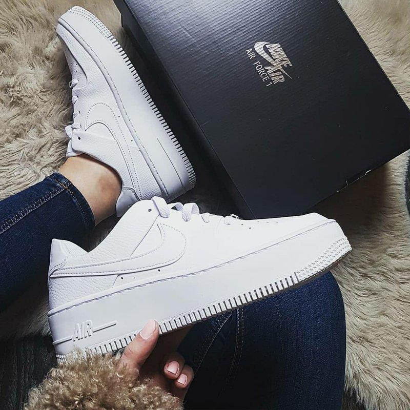 匡威300元以内的鞋,200元的匡威经典款