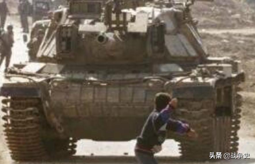 美国M60坦克被以色列魔改成啥样？比原版更牛，还抢美国的生意