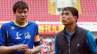 踢球运动员范志毅,踢球范志毅