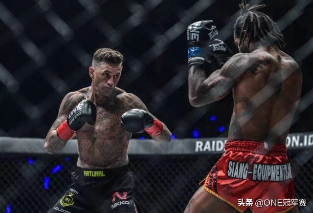 从捡垃圾到世界冠军,尼基霍兹肯最新比赛