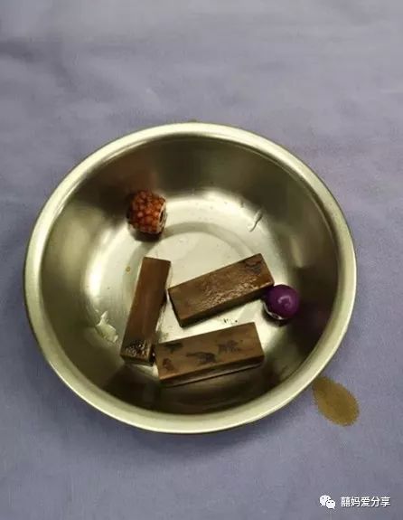 小孩看见妈妈换姨妈巾怎么办,小孩子看见妈妈换姨妈巾怎么办