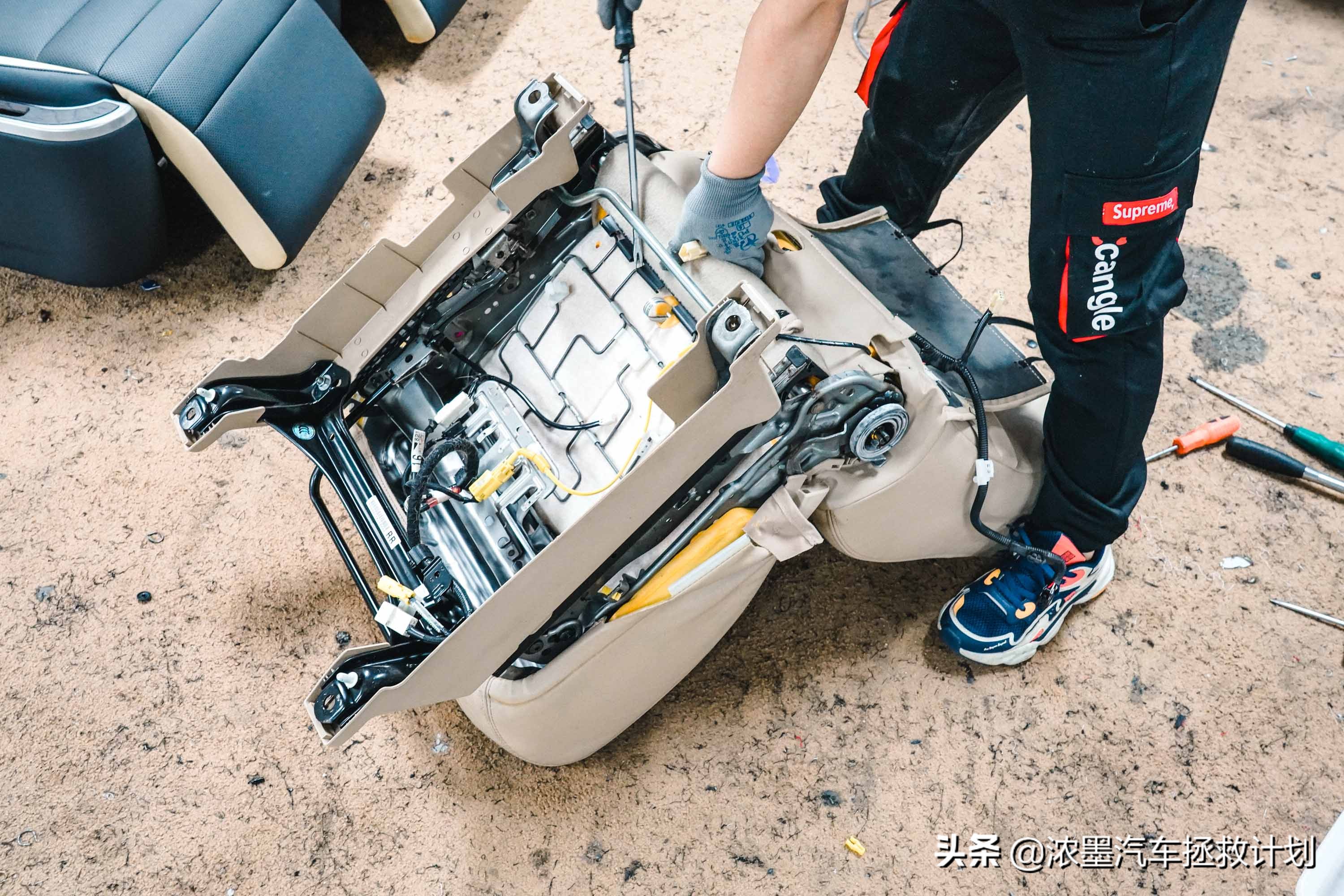 一代经典丰田普瑞维亚,丰田普瑞维亚依然经典