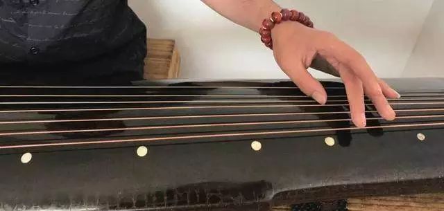 龚一古琴入门指法第1讲,古琴入门指法表