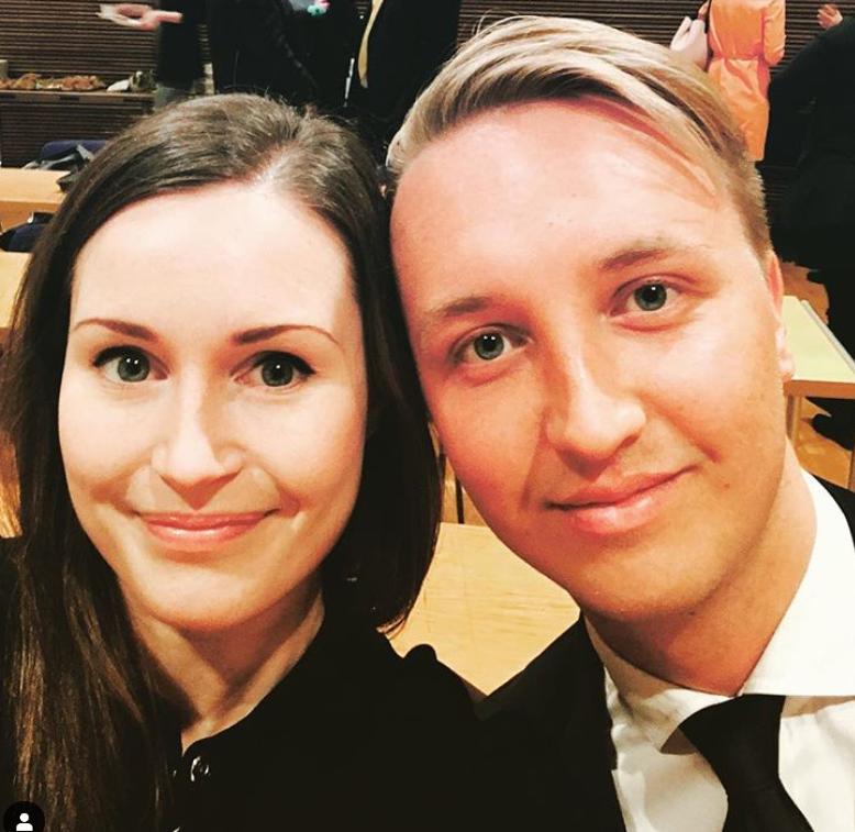 芬兰34岁美女总理自拍图曝光：喜欢与帅哥合影，爱分享私生活