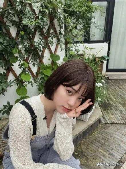 适合学生的穿搭高级感图集,小花穿搭图片大全