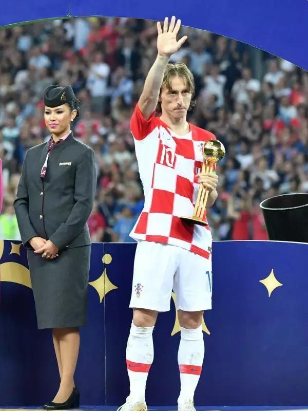 足坛十大领袖,足坛十大中场指挥官